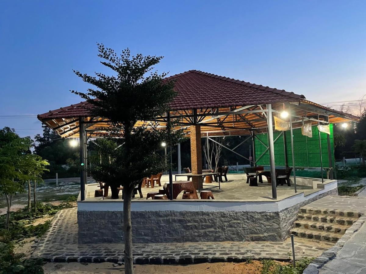 Duc Luu Quang Hotel Binh Thuan Tuy Phong Kültér fotó